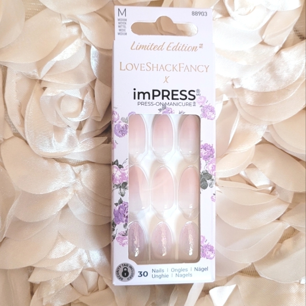 LoveShackFancy x Impress Press on manicure Medium Blushing Lavender